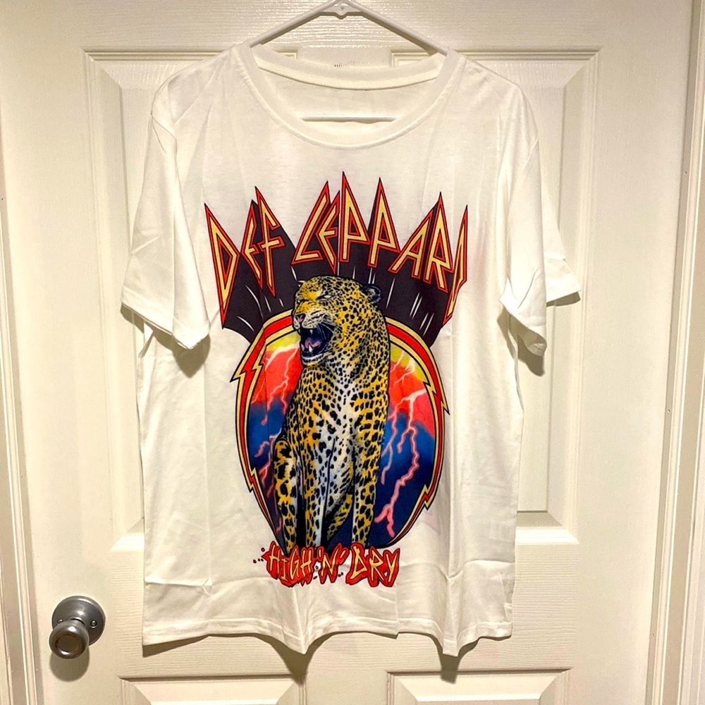 Vintage- Def Leppard Tee (Brand new)
